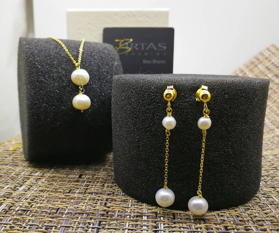 pearls-ewoman