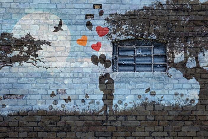 Μήνυμα αγάπης σε έναν τοίχο!  (Πηγή Pixabay)