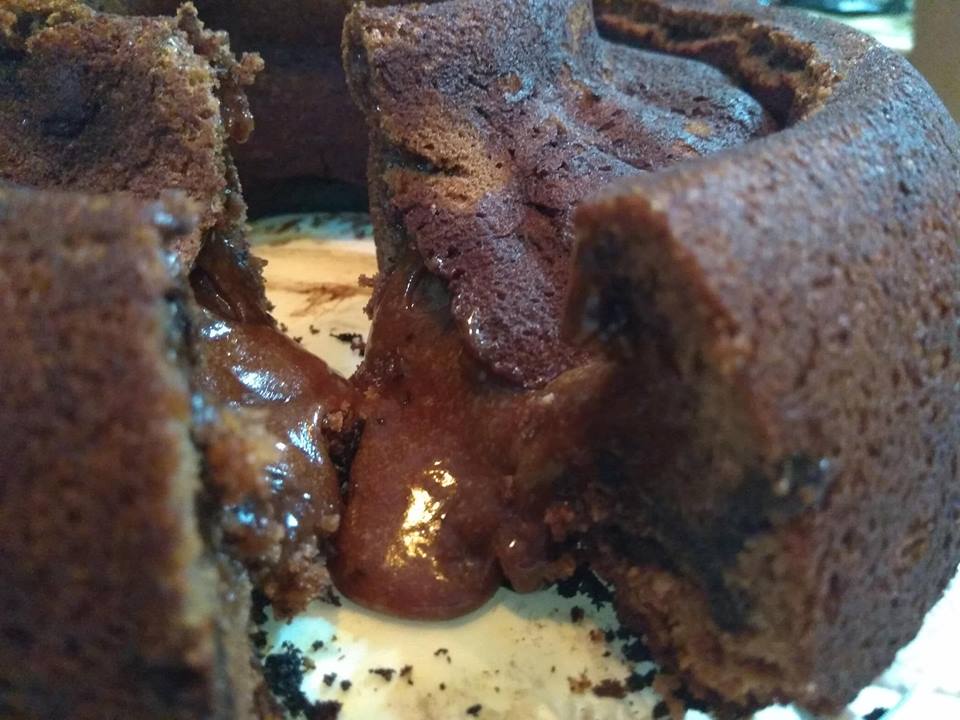 ​Η συνταγή της ημέρας: Υγρό κέικ σοκολάτας με μπισκότα oreo 