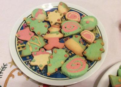 Η συνταγή της ημέρας: Πολύχρωμα χριστουγεννιάτικα μπισκότα! 