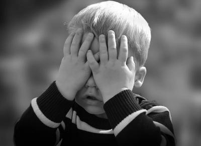 Το παιδί μπορεί να αισθάνεται το ίδιο άγχος με σένα αυτή την εποχή(pixabay) 