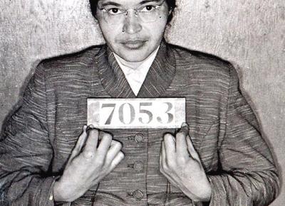 Rosa Parks, η γυναίκα που είχε κουραστεί να υποχωρεί