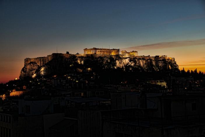 ​​​​​​​Για μένα η Αθήνα, η γειτονιά μου είναι η μάνα μου(πηγή pixabay)