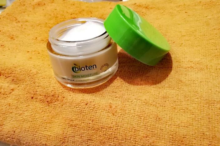 All about eWoman: Bioten Skin Moisture για 24ωρη ενυδάτωση