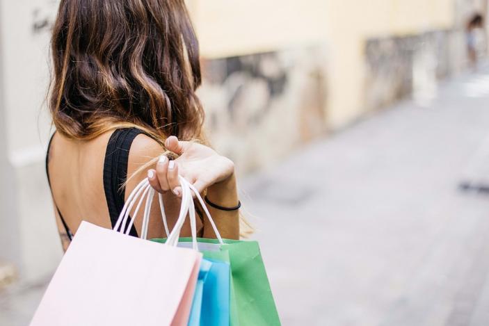 Must Have της άνοιξης: Τα trends που θα εστιάσετε στα ψώνια σας(2)(pixabay)