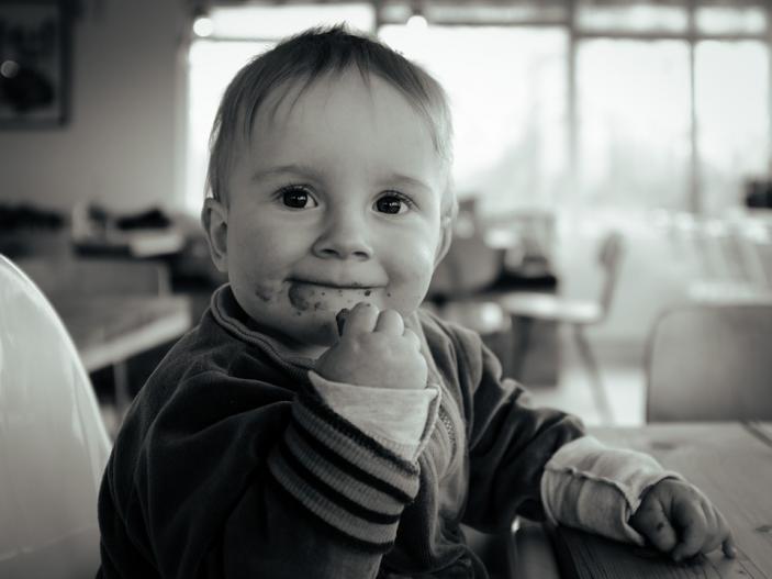 My babyday: Δες με μάνα, τρώω με κουτάλι!