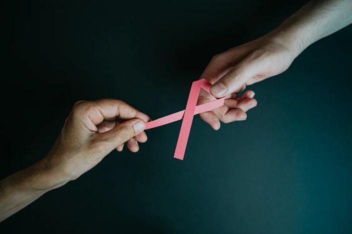 Όσα πρέπει να γνωρίζει κανείς για τον καρκίνο του μαστού(pexels) 